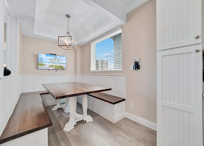 Hangout Vista By Gsvr - Roof Deck, Game Room, Theater & Pool - Prime Location Free Activities And Golf! * Gulf Shores