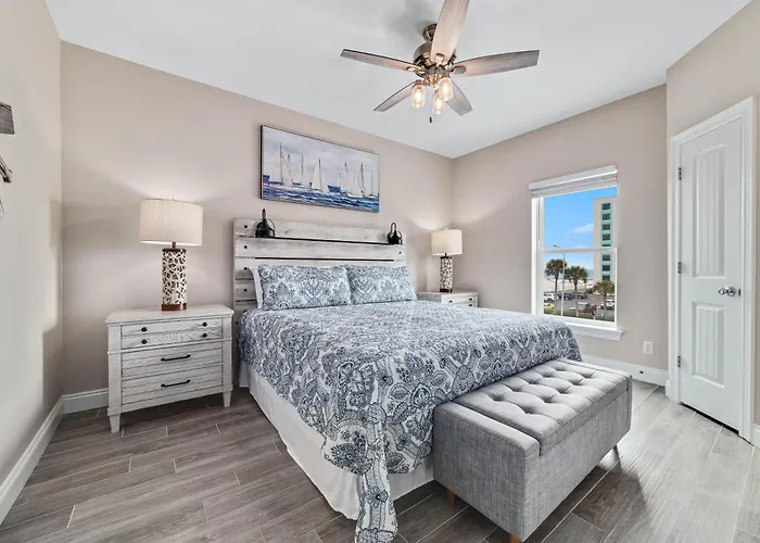 Hangout Vista By Gsvr - Roof Deck, Game Room, Theater & Pool - Prime Location Free Activities And Golf!