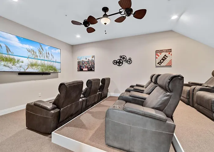 Hangout Vista By Gsvr - Roof Deck, Game Room, Theater & Pool - Prime Location Free Activities And Golf!